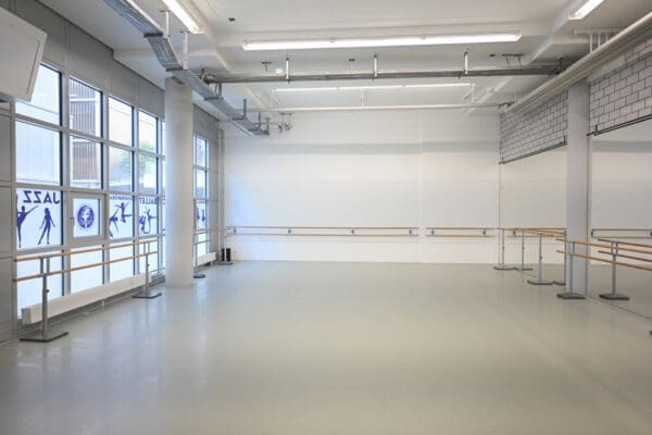 Ballett-Akademie-Luzern-Studio-Innenraum1 Ballett Akademie Luzern Studio Innenraum